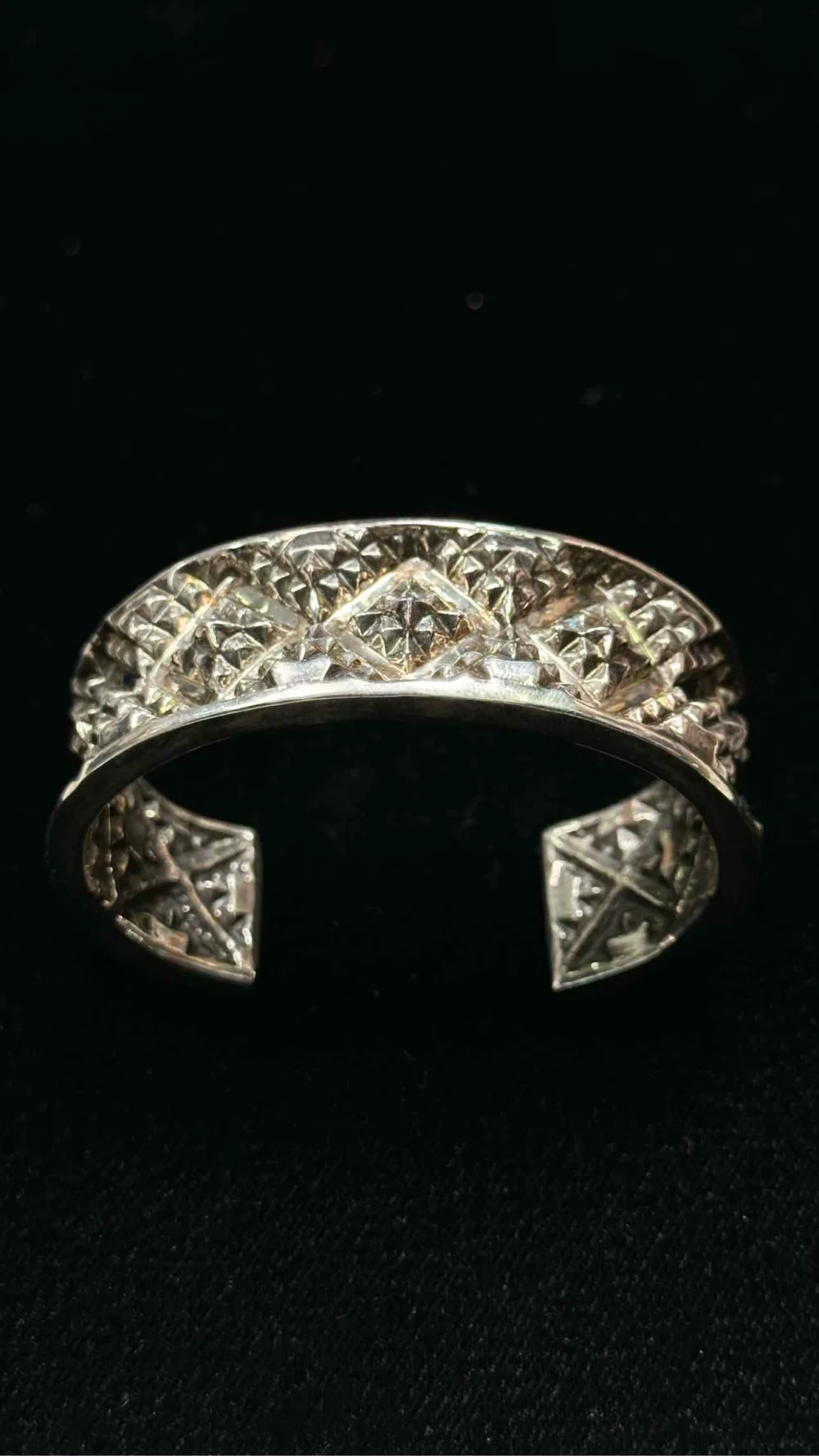 Natural Instinct Element Of Instinct 4 Bangle