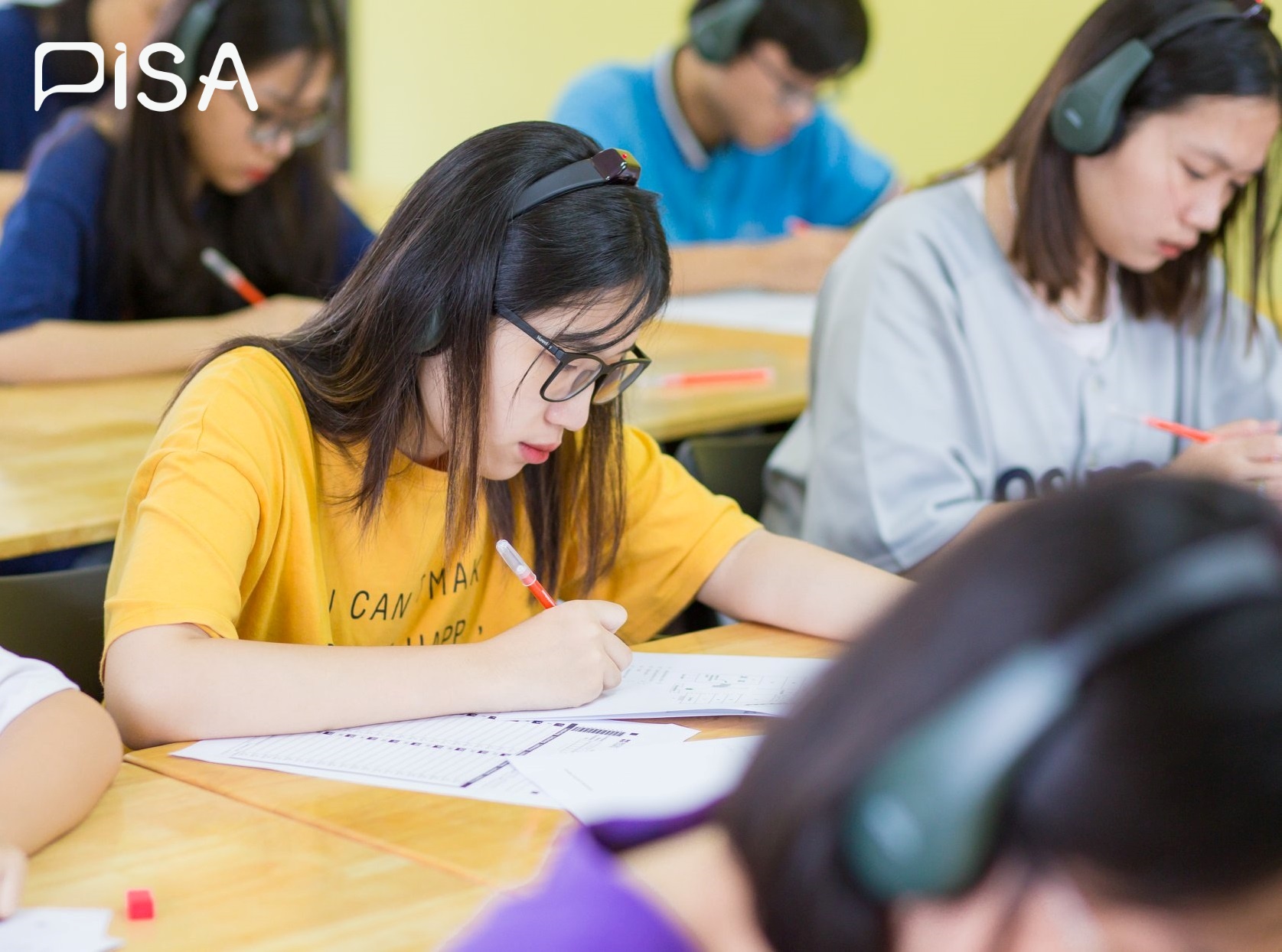 Cấu tr&uacute;c b&agrave;i thi IELTS Listening