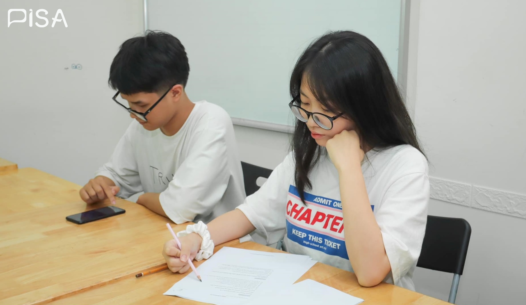 học sinh học IELTS m&ugrave;a h&egrave; tại trung t&acirc;m