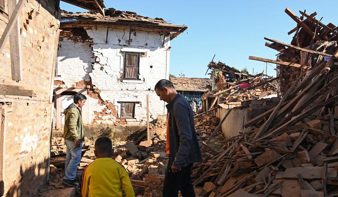 Terramotos atingem Jajarkot, em Karnali, no Nepal