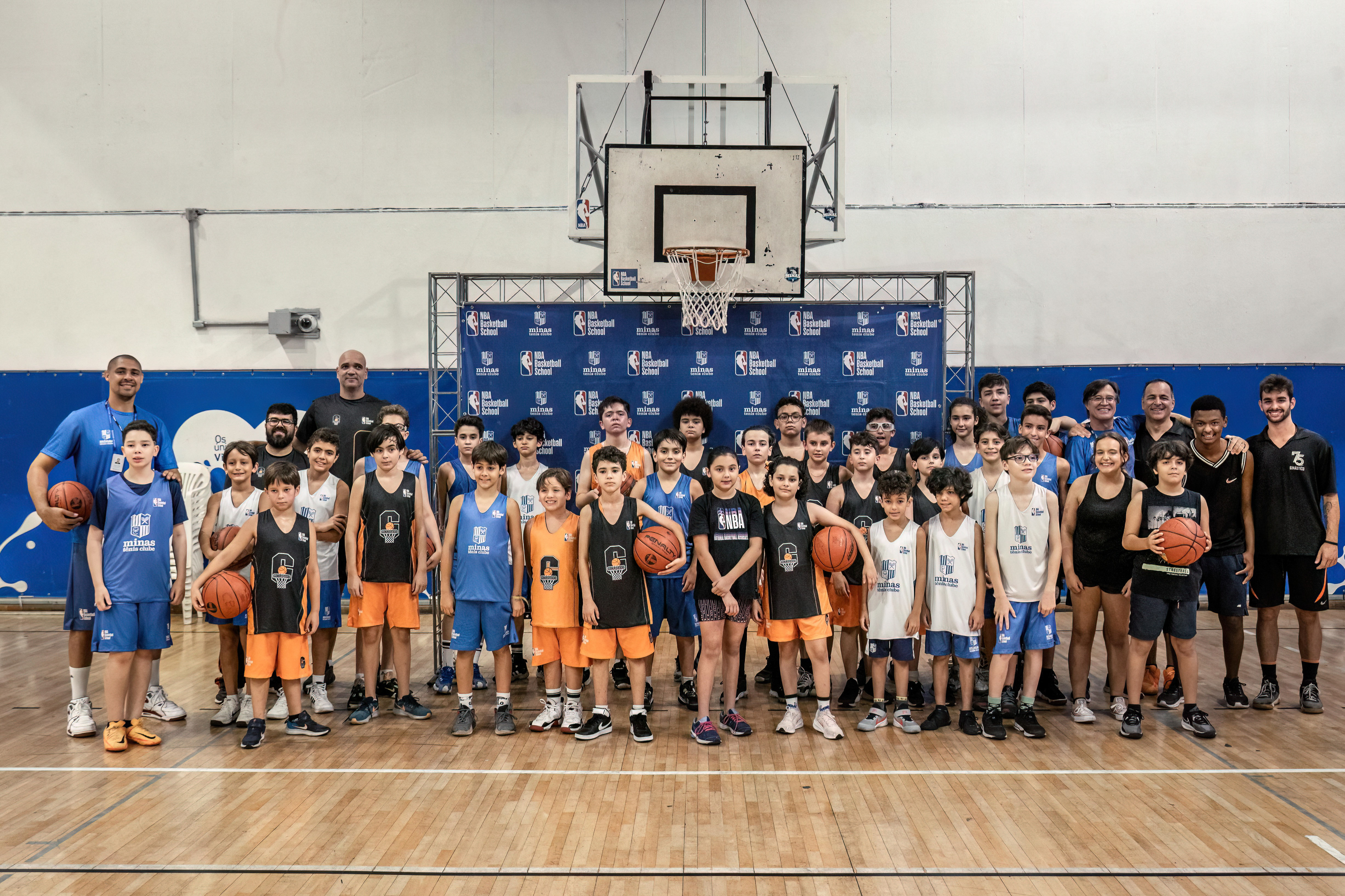 Escola de Basquete – NBA Basketball School