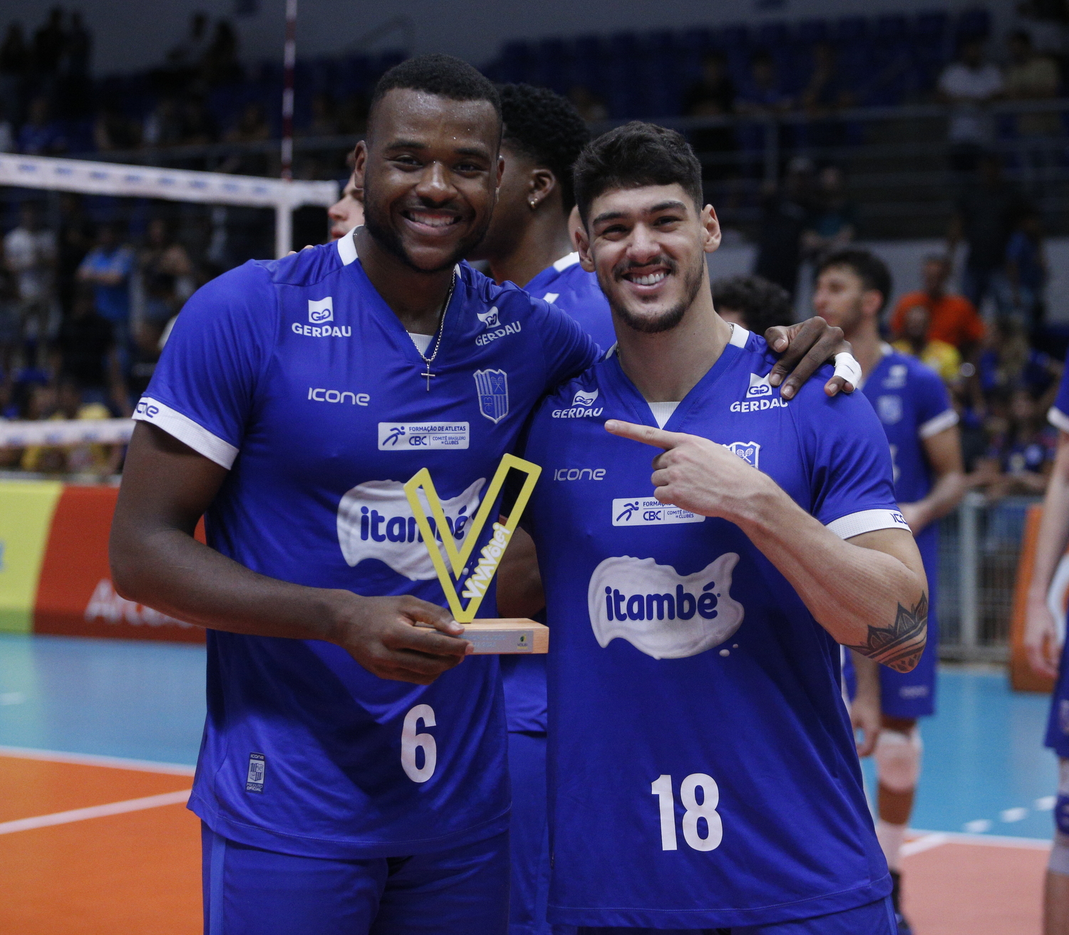 Lopez é eleito melhor jogador da Superliga Masculina. Seleção tem quatro do  Minas e três do Cruzeiro, vôlei