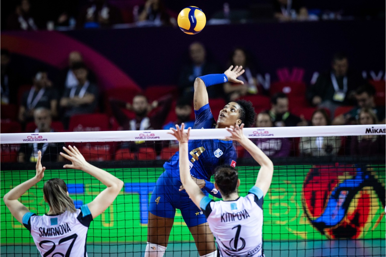 Conegliano x Minas: Saiba o horário e onde assistir à semifinal do Mundial  de Clubes de Vôlei feminino