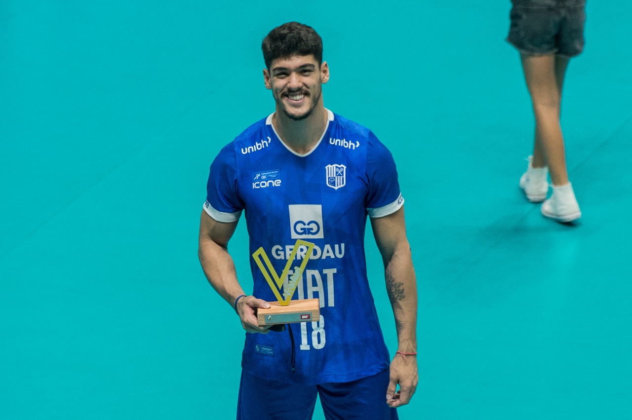 Henrique Honorato garantiu o Troféu Viva Vôlei (Foto: Uarlen Valério/MTC)