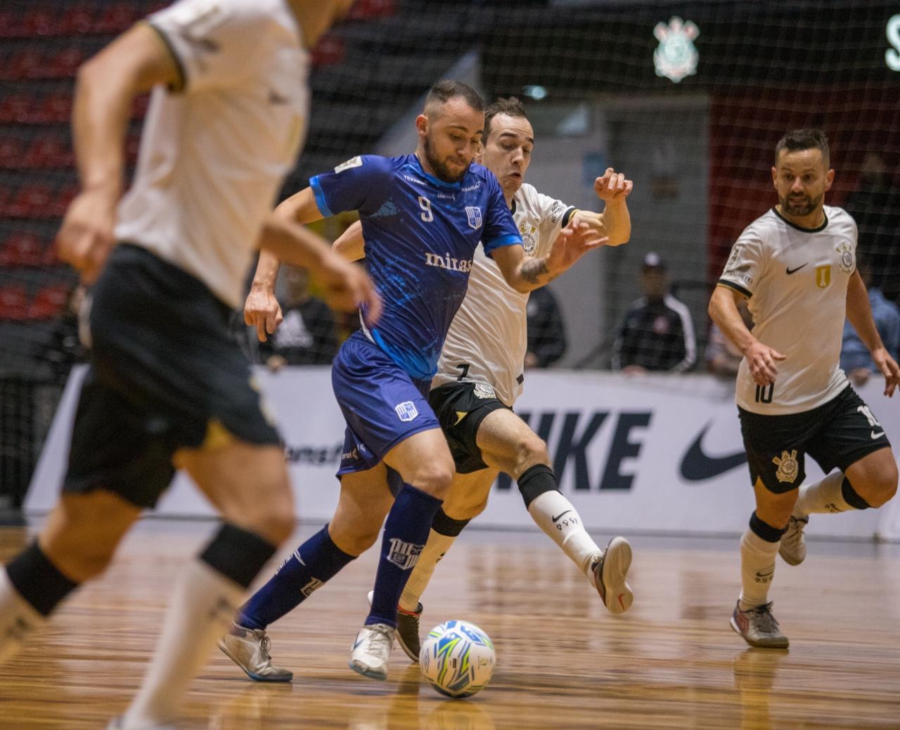 Jogo Condensado, Corinthians x Minas Tênis Clube, Fase de classificação