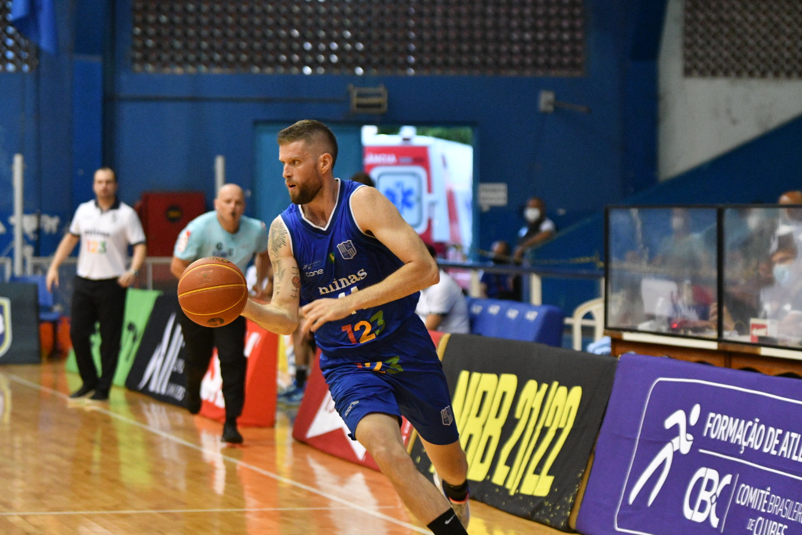 Brasília Basquete perde para o São Paulo na estreia do NBB 21/22