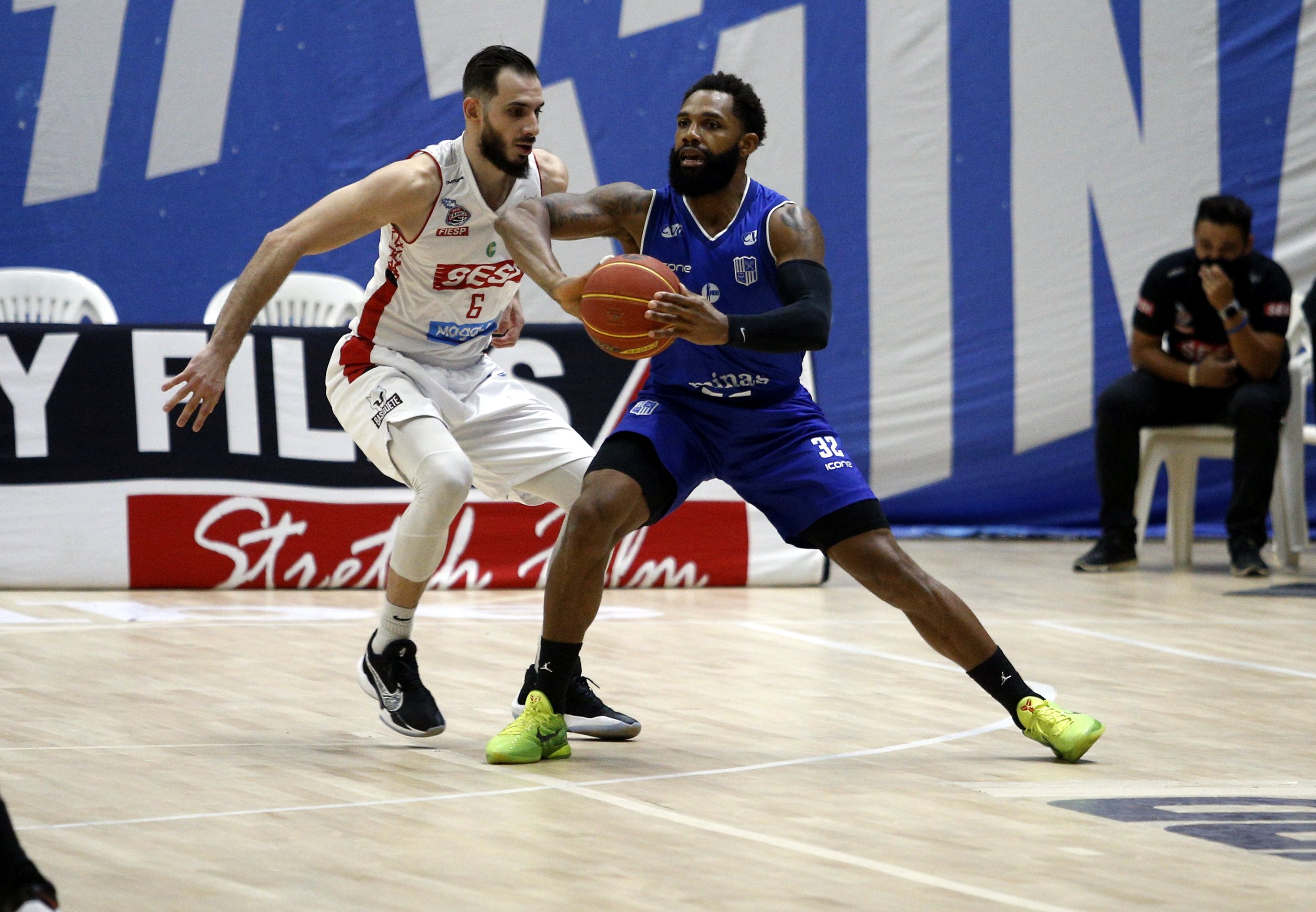 Sesi Franca leva a melhor no primeiro jogo da final do NBB