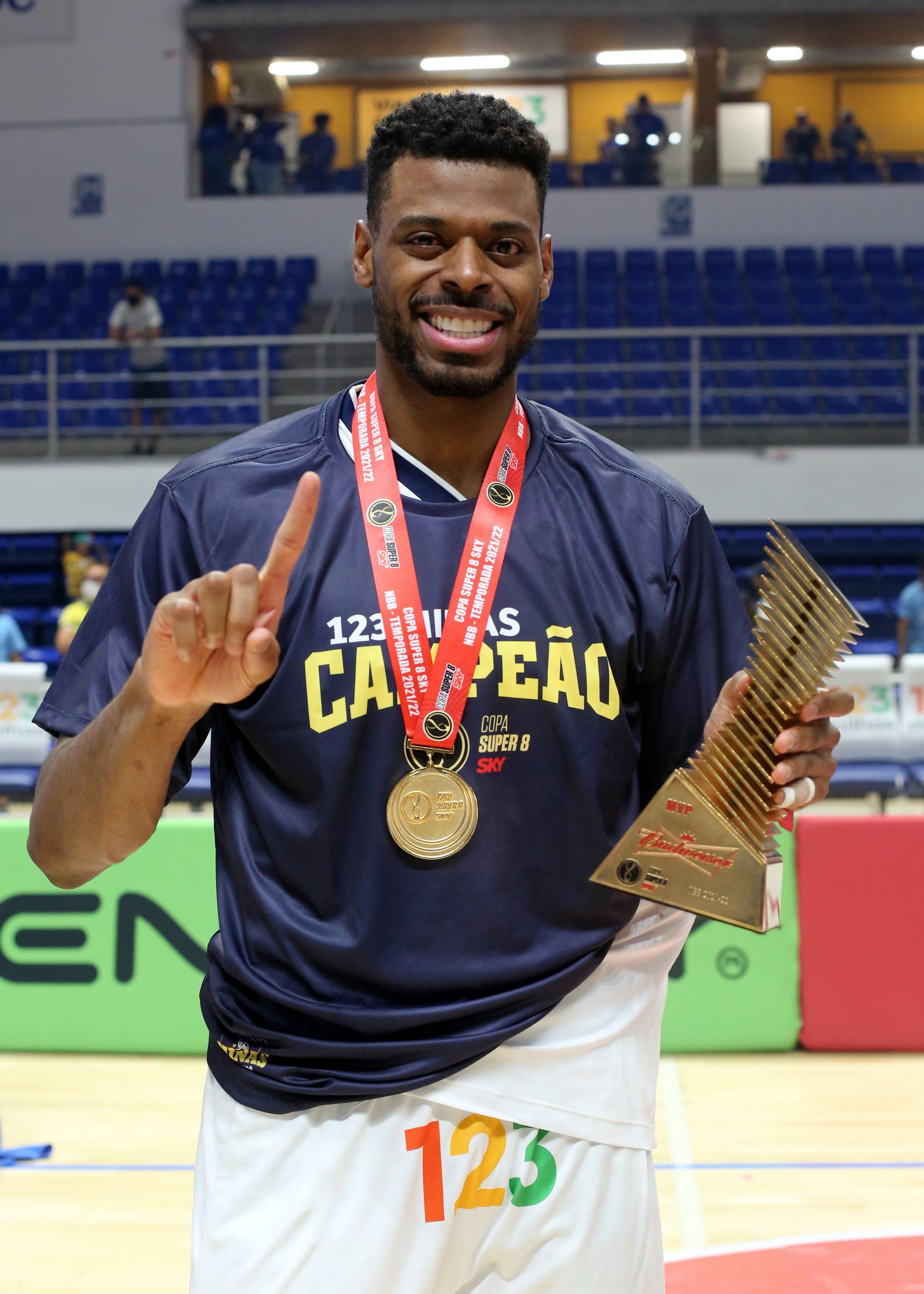 Copa Super 8 é o primeiro título nacional do basquete do Minas