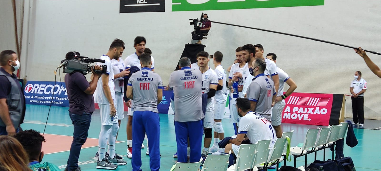 Gerdau Minas vence Brasília em jogo duro e enfrenta Praia pelo