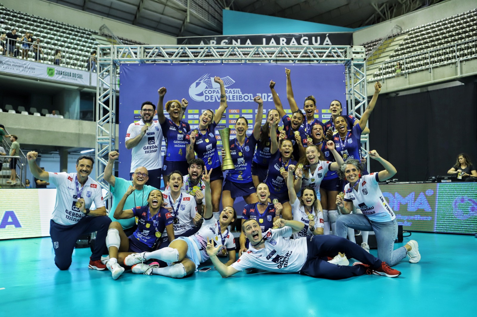 Minas vence Praia Clube e conquista a Copa Brasil de Vôlei