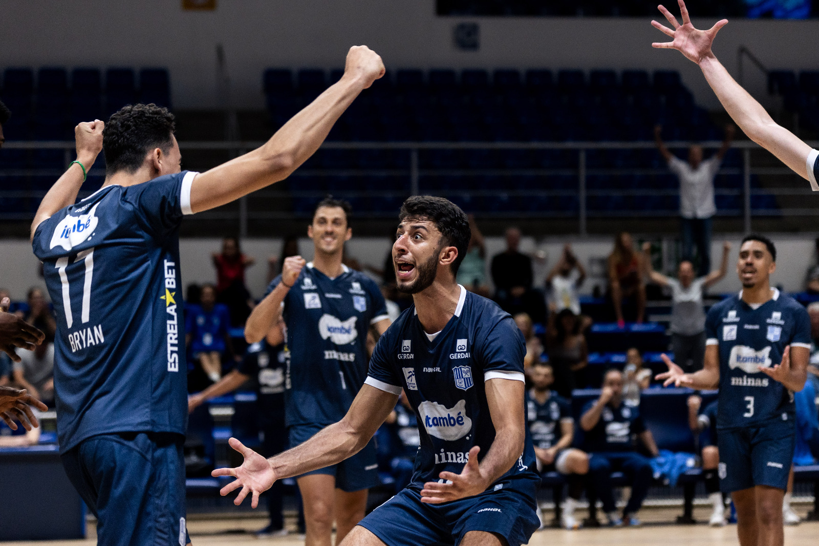 Minas Tênis Clube - Vitória gigante!