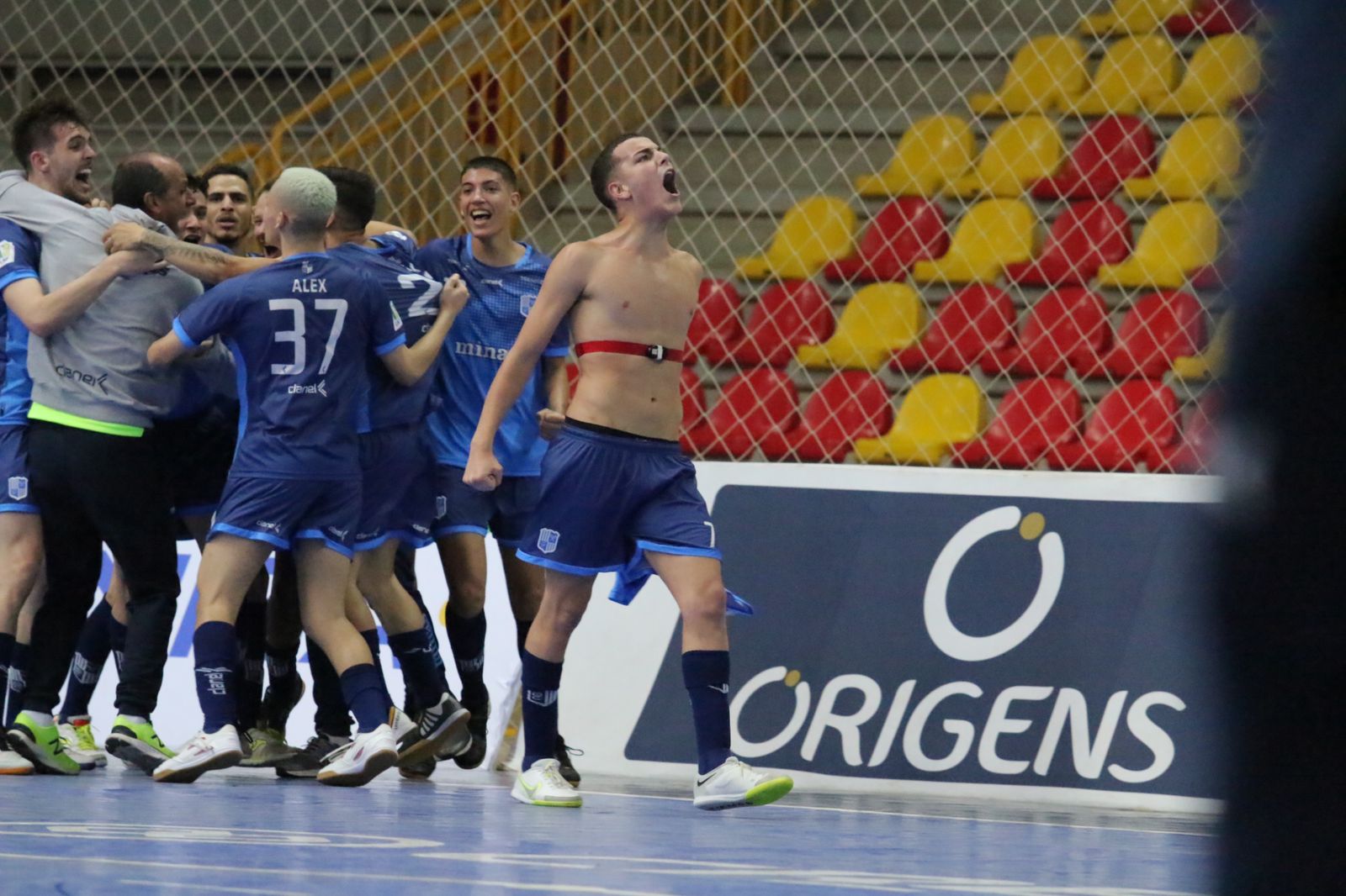 Atlântico vira nos últimos segundos e é campeão da Liga Nacional de Futsal