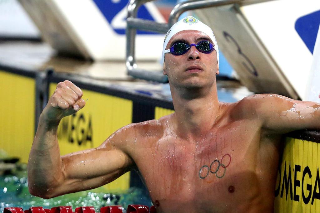 Medalhista olímpico Fernando Scheffer comemora mais um título de campeão nos 200m livre (Fotos: Ricardo Sodré/MTC)