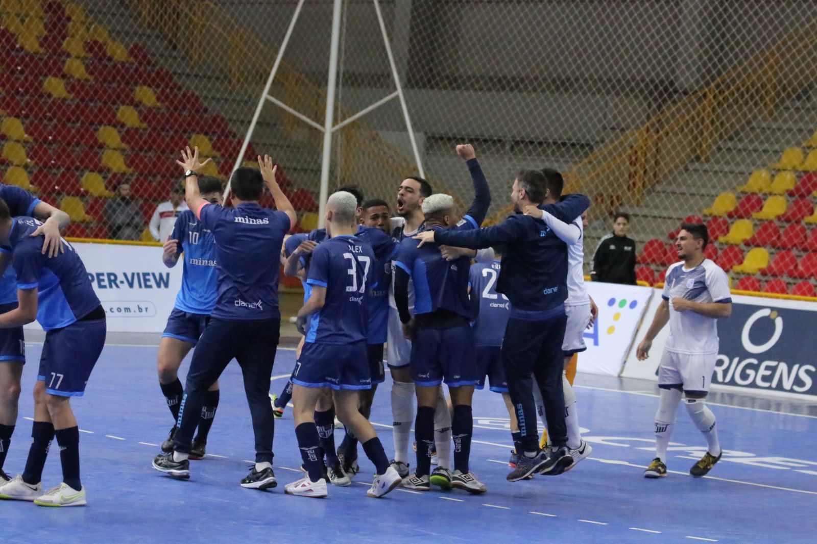 Atlântico vira nos últimos segundos e é campeão da Liga Nacional de Futsal