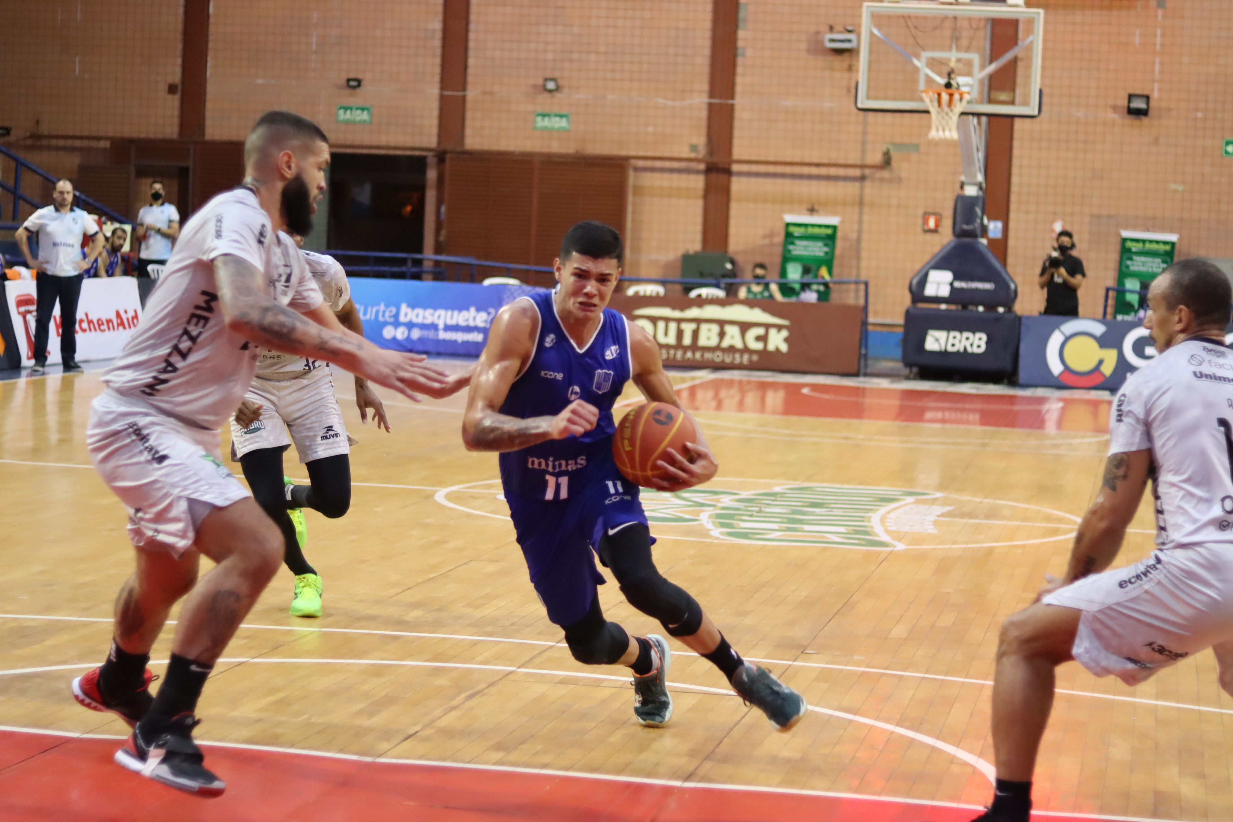 Corinthians encerra fase classificatória do NBB em 6º