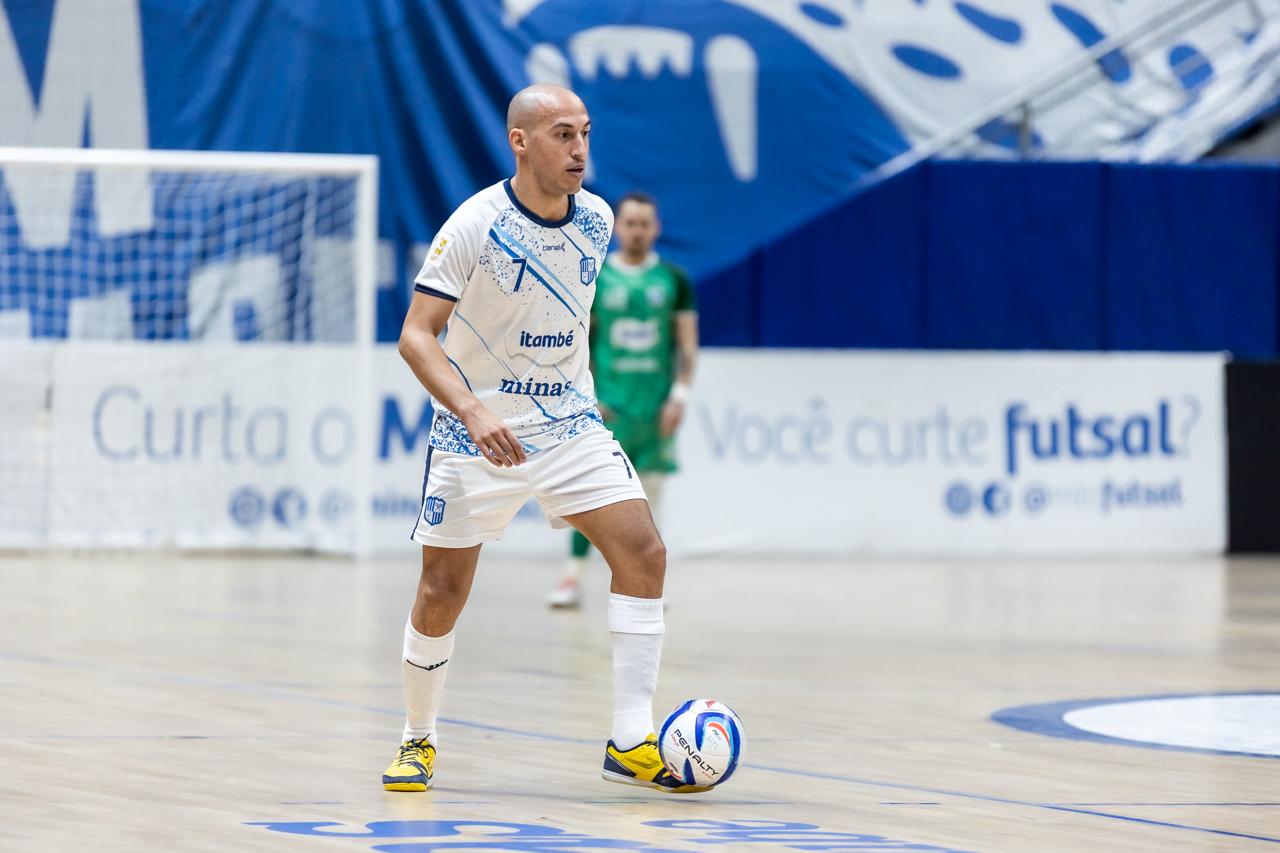 Baron marcou o primeiro gol pelo Itambé Minas na Arena UniBH (Foto: Hedgard Moraes/Minas Tênis Clube)