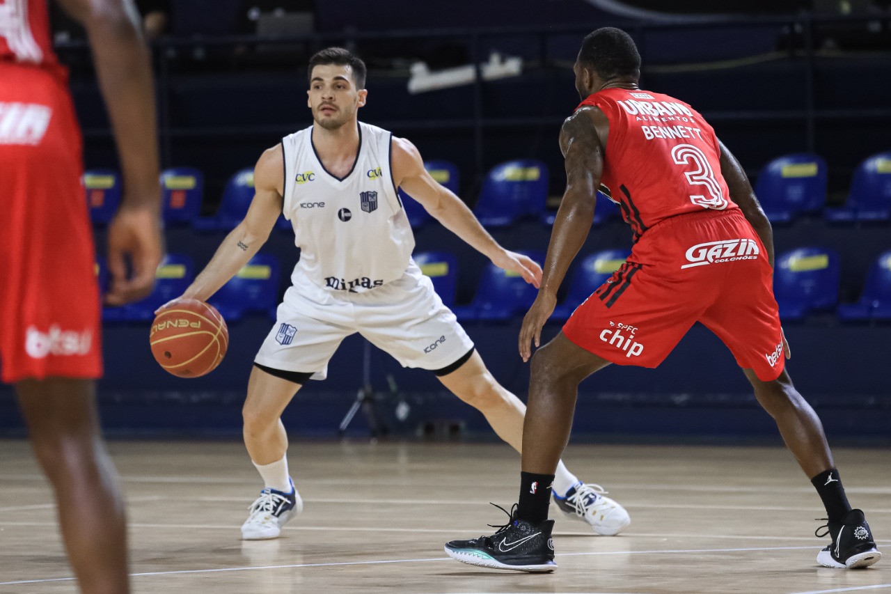 Luciano Parodi deve retornar à equipe após se recuperar de lesão no joelho (Foto: Ricardo Bufolin)