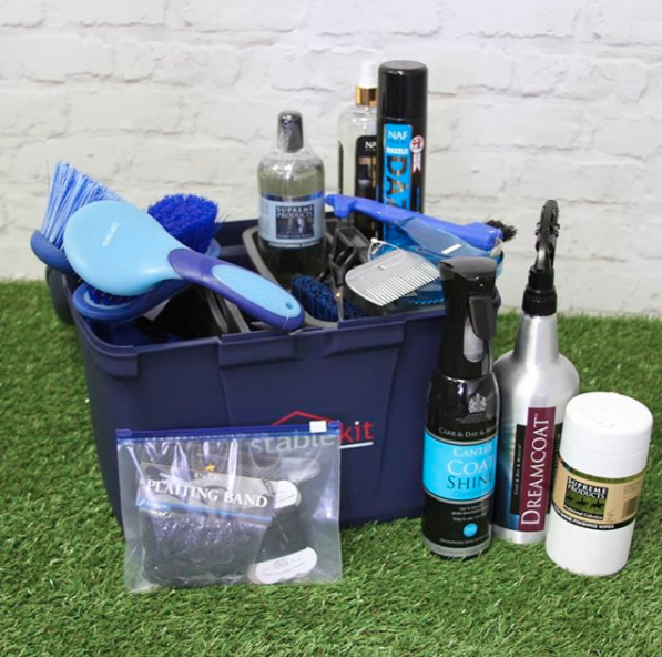 horse-grooming-kit