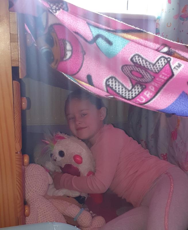 Katie-Louise ina puball