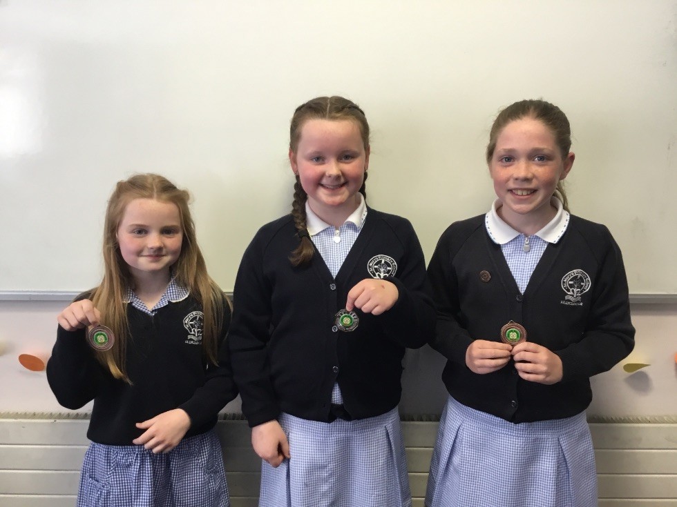 Well done to Daisy who came 2nd and Emer/Anna who came 3rd in the singing Feis