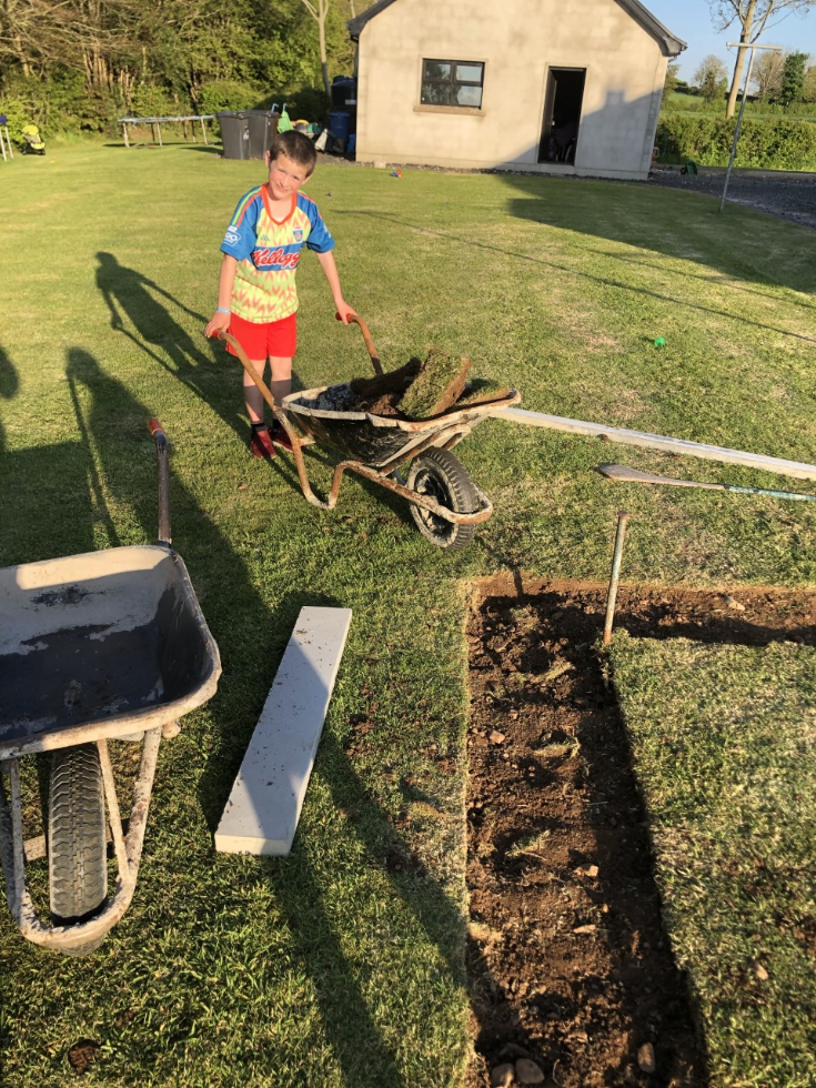 Many hands make light work! #gardening