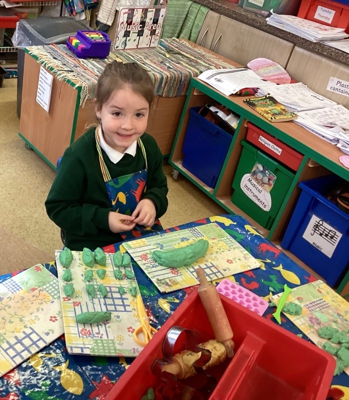 I can roll long and short sausage rolls to sell in the shop.