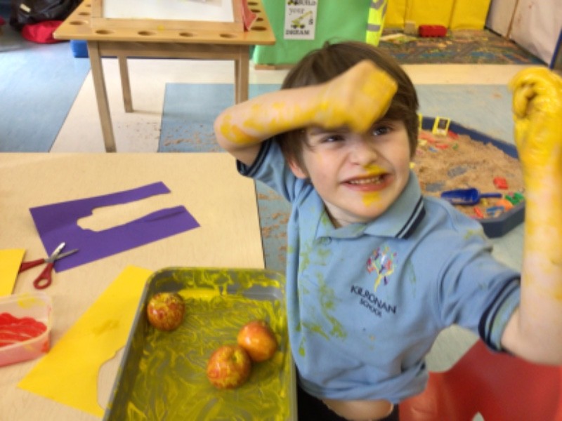 I loved the sensory apple painting activity.