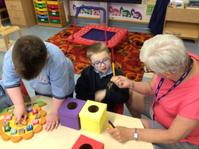 Developing focus for structured tasks at table top play.