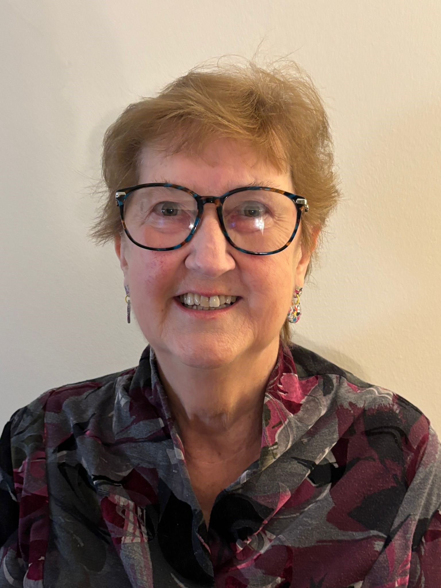Mrs Moyra Hunter