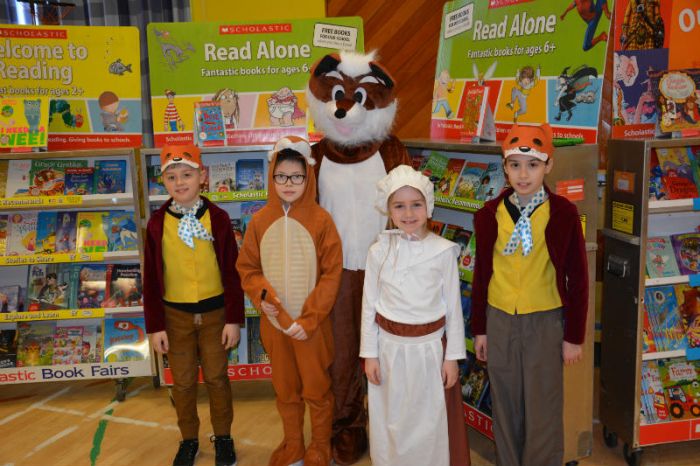 The Fantastic Fox family with Hetty Feather