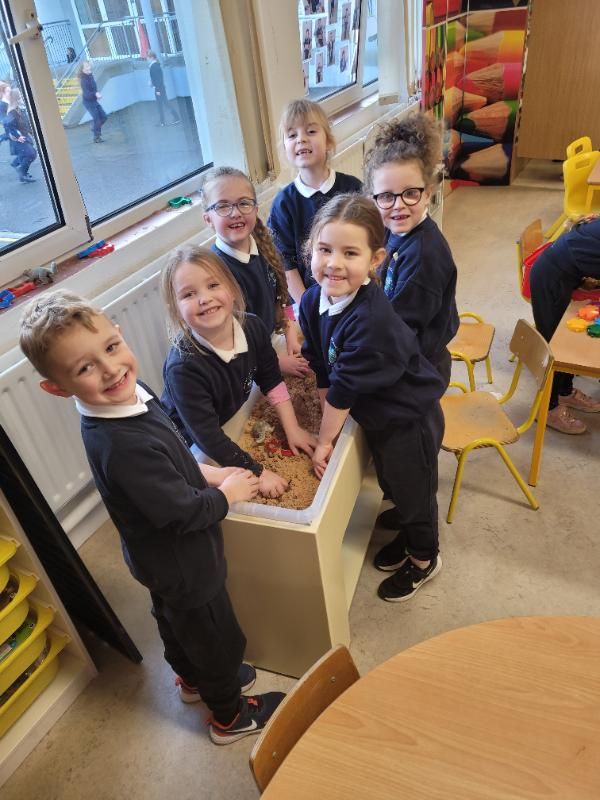 Sensory Play during Aistear
