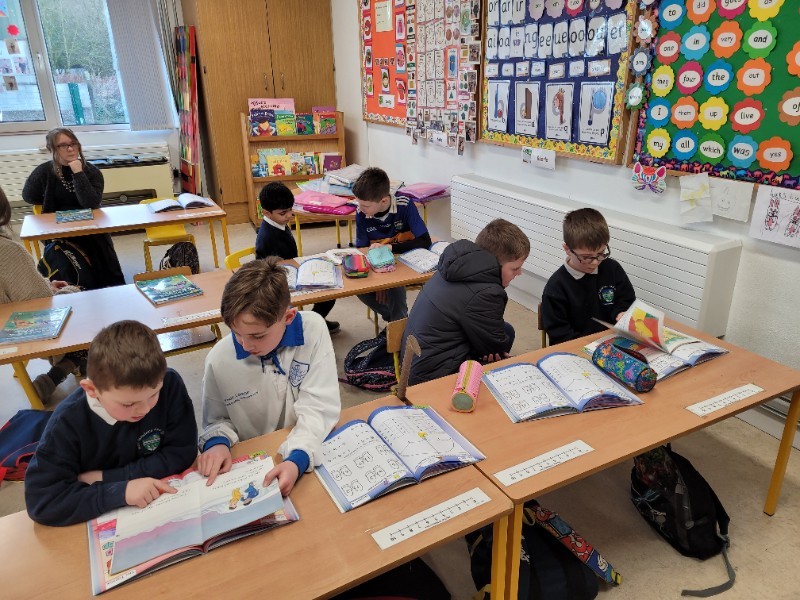 Sixth Class helping us with our reading