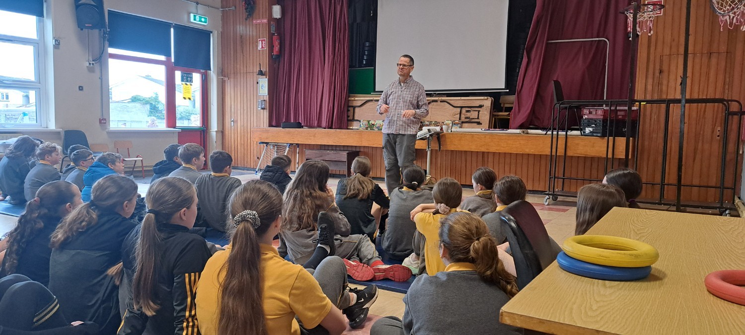 Rod Smith speaks with the Sixth classes