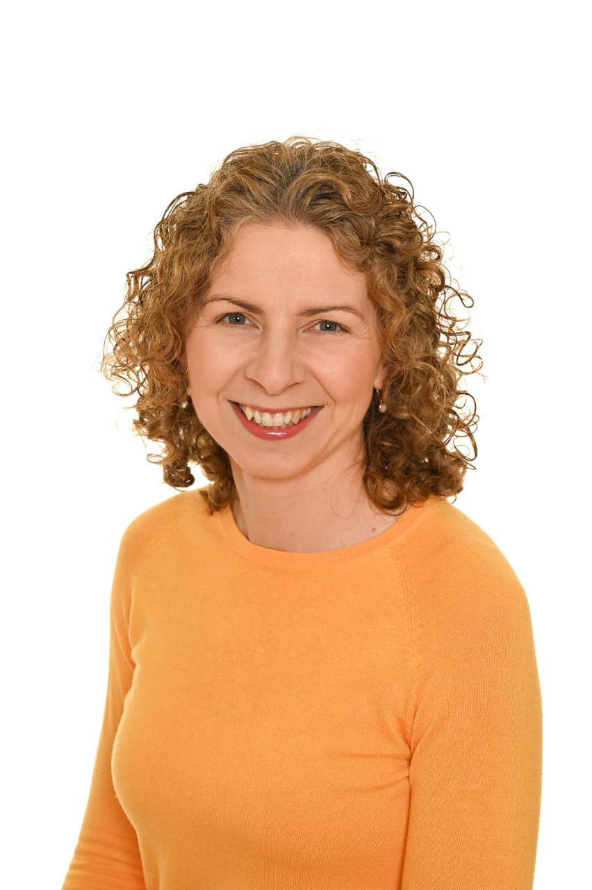 Mrs L Gilmour