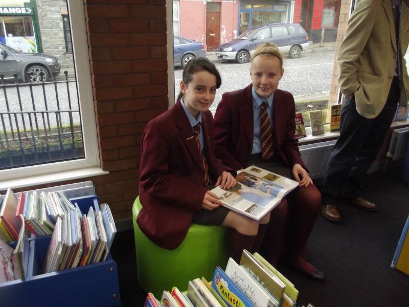 8/57 Visit Keady Library