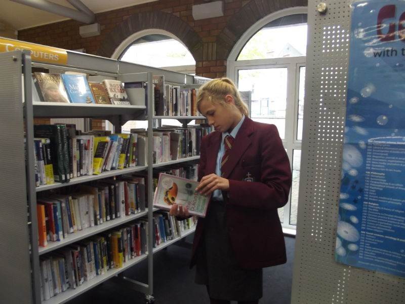 8/57 Visit Keady Library