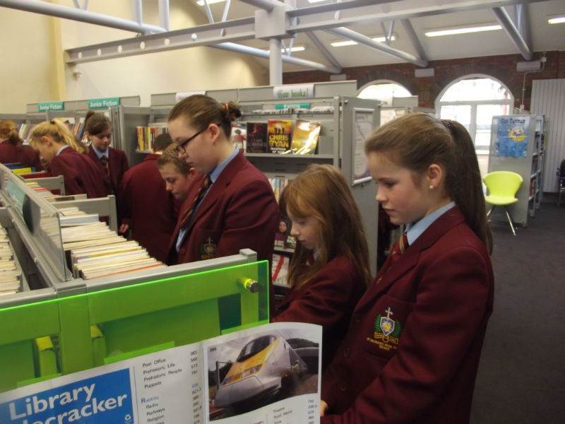 8/57 Visit Keady Library