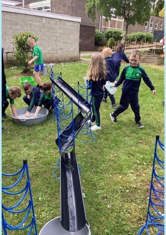 problem solving with subtraction during outdoor play