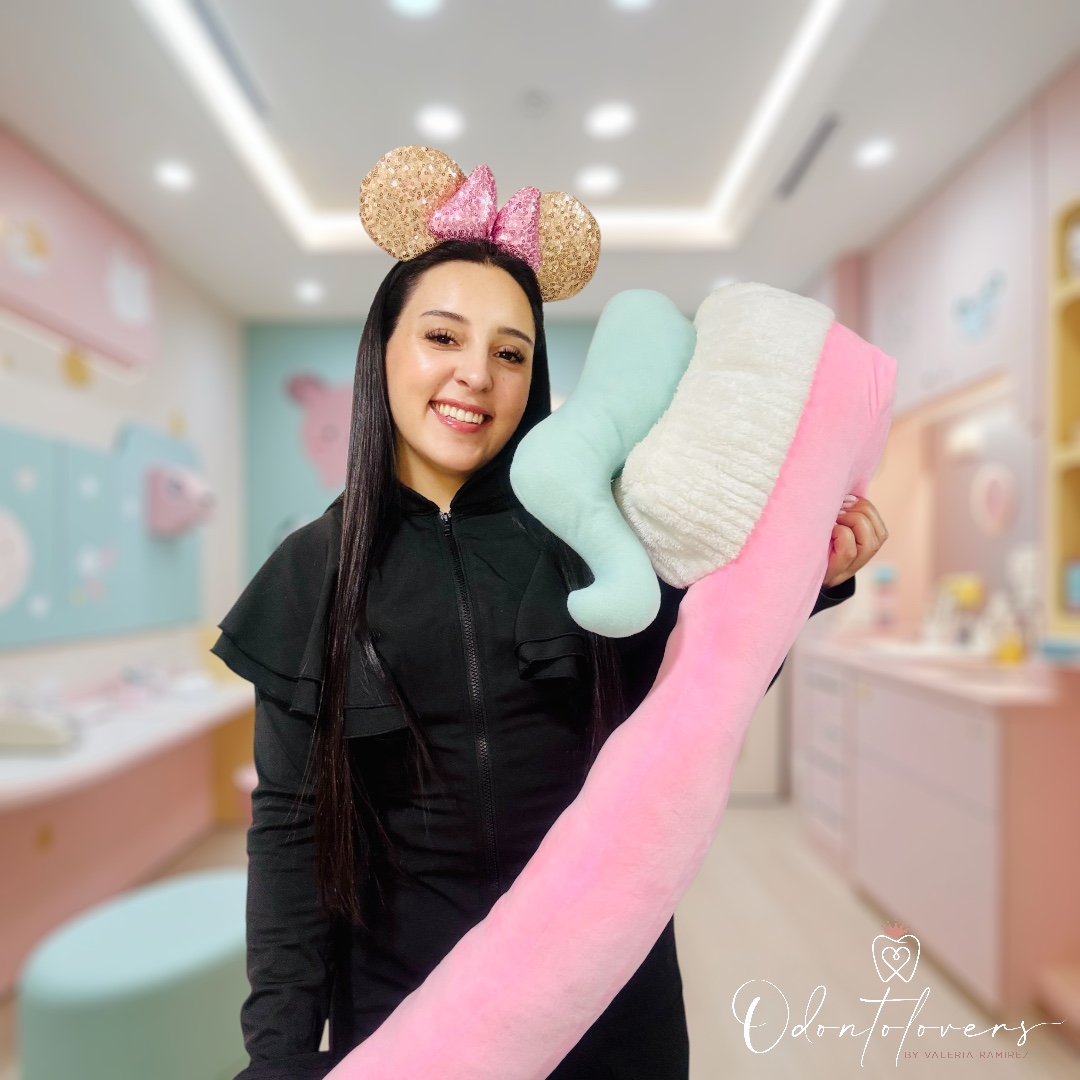Peluche cepillo dental gigante 