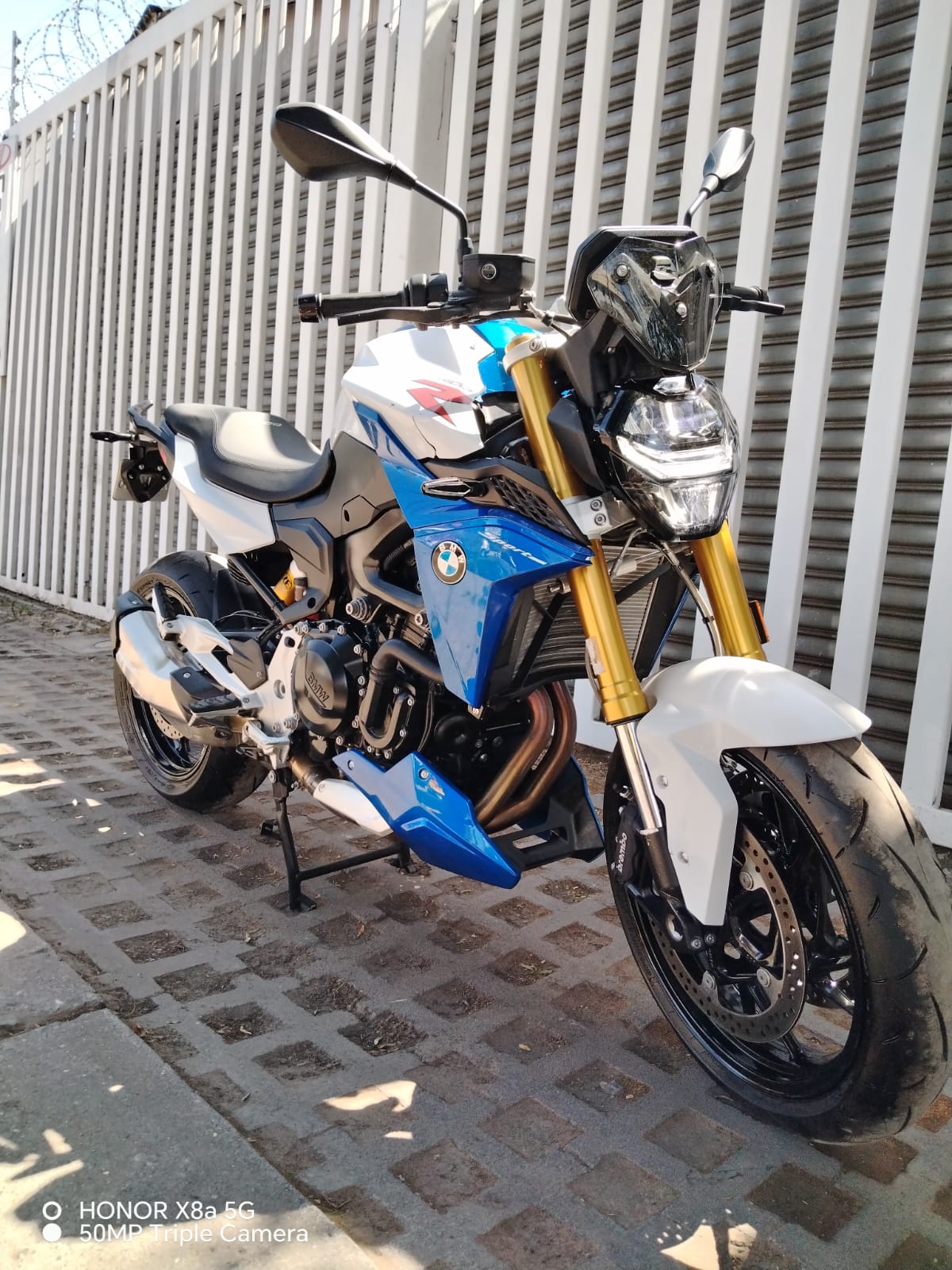 BMW Motorrad F900R