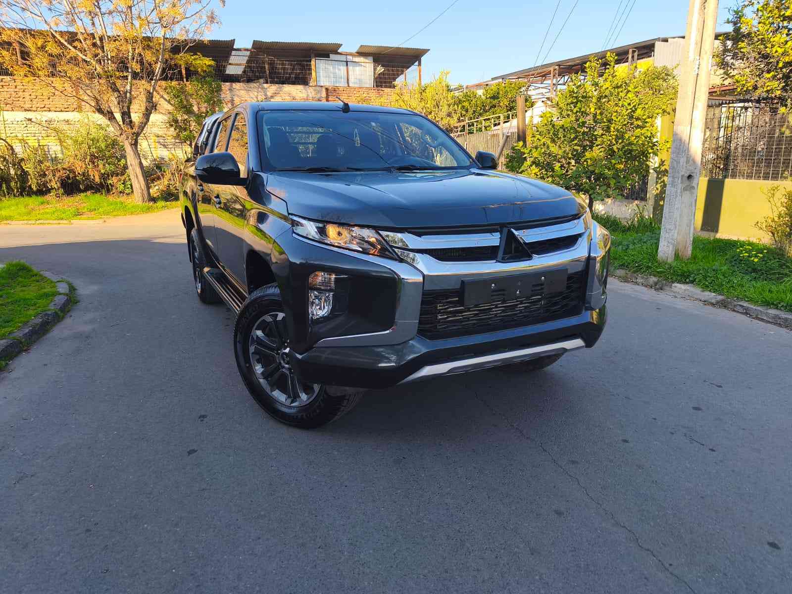 2023 Mitsubishi L200