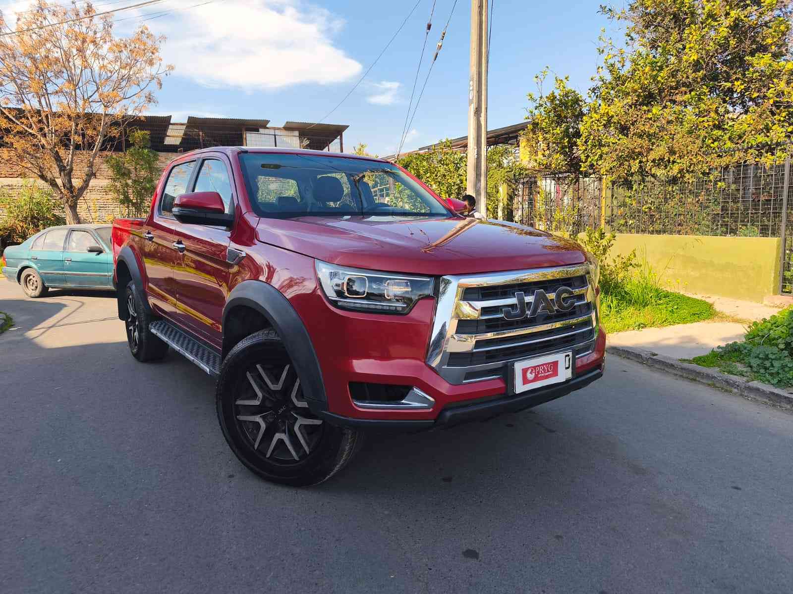 2022 JAC T8 PRO LUXURY