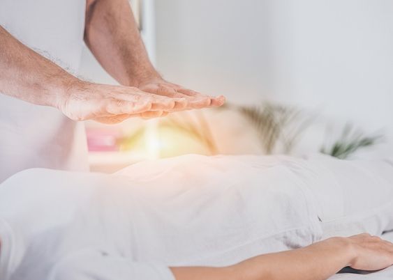Practicing Reiki Healing at Home