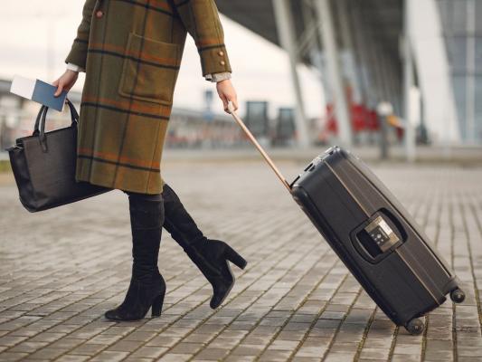 מומלצת בינונית רכה: מזוודה בינונית 