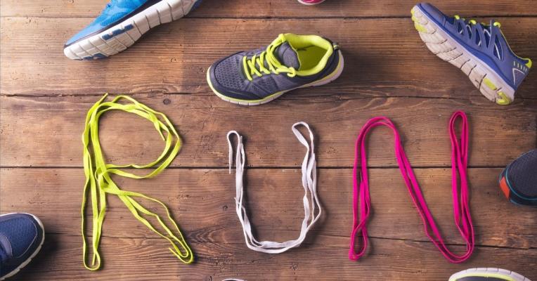 5 נעלי ריצה מומלצות – סקירת הטובות ביותר לשנת 2025