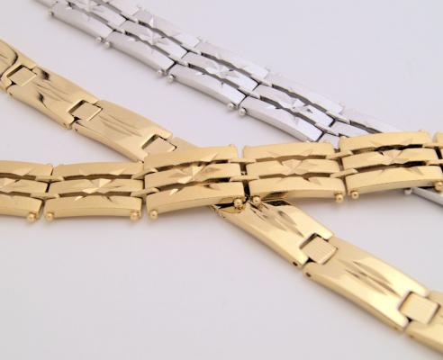 5 צמידים לגברים מומלצים 2025 למתנה מושלמת