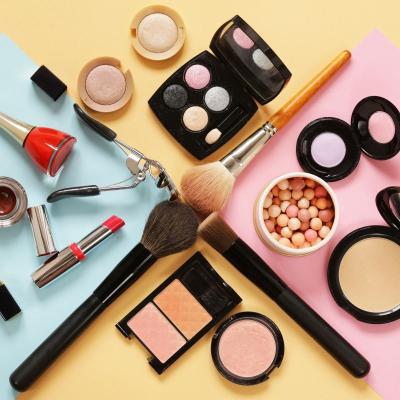 מוצרי קוסמטיקה ואיפור מומלצים 2025