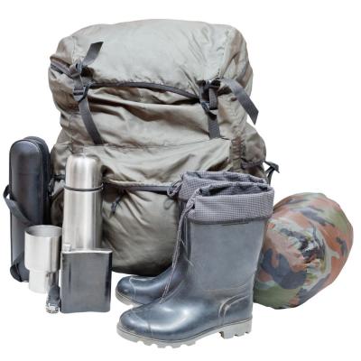 ציוד לטיולים המומלץ ביותר - 10 המוצרים שבלעדיהם לא תצאו לטייל 2025