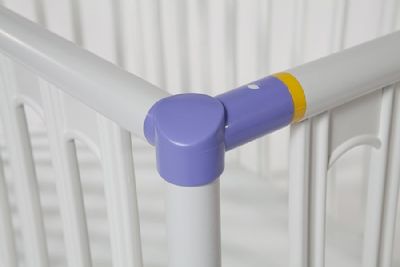 עריסה לתינוק מפלסטיק