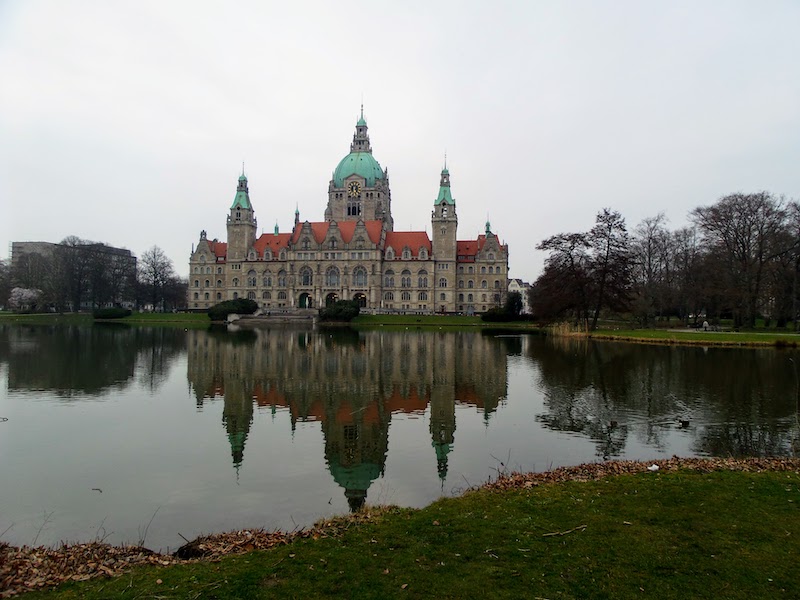 Neues Rathaus - Dia gris en Hannover